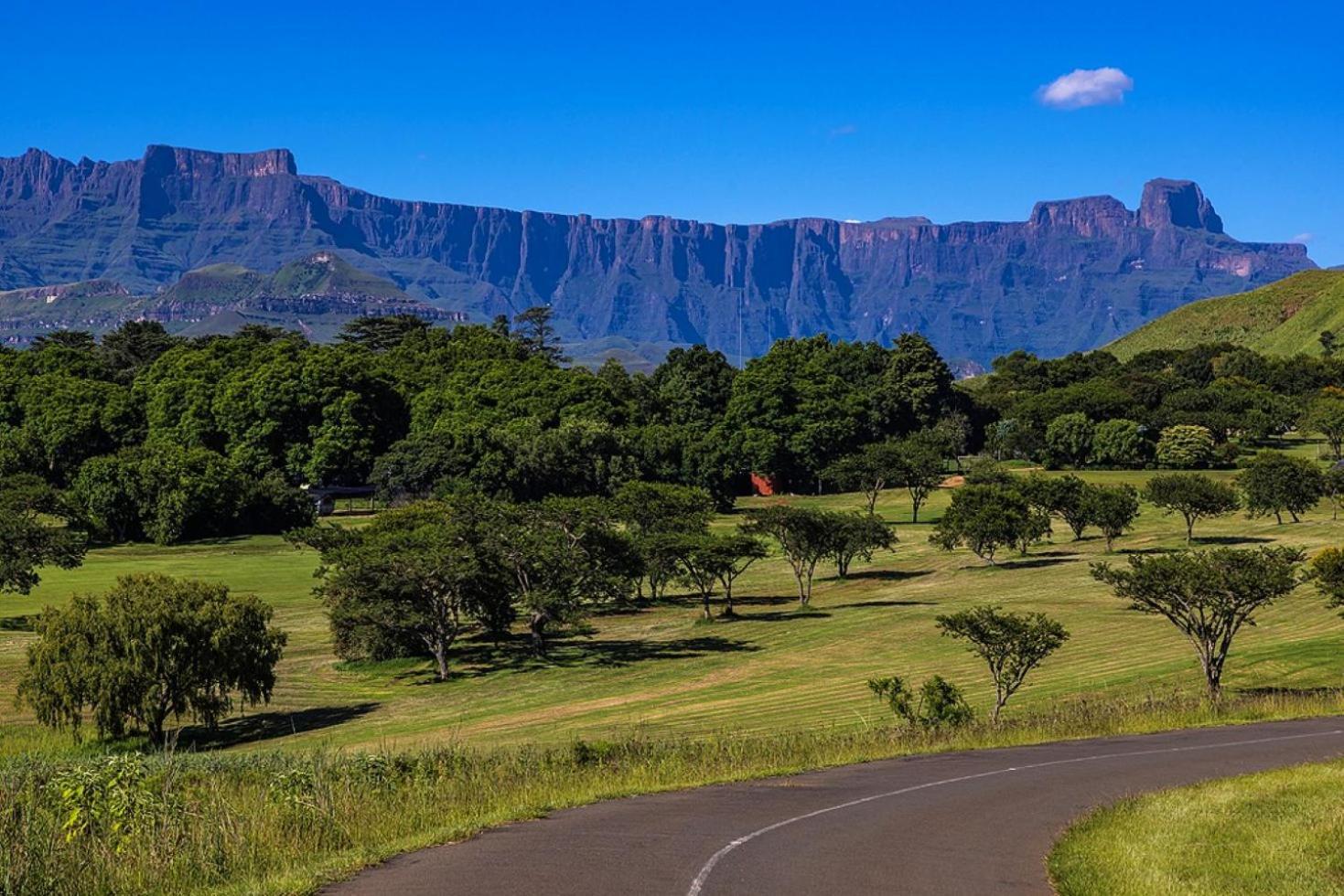 Hlalanathi Drakensberg Resort Бергвилль Экстерьер фото
