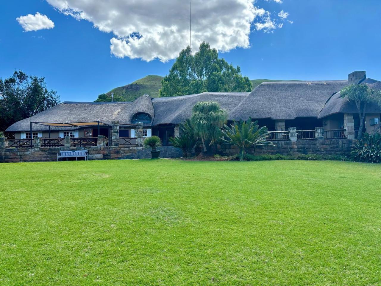 Hlalanathi Drakensberg Resort Бергвилль Экстерьер фото